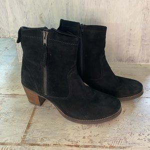 Taos Dillie Suede Boot in black Sz. 40 (8.5-9)